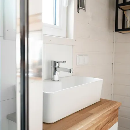 Tinyhouse キャンプ場 *